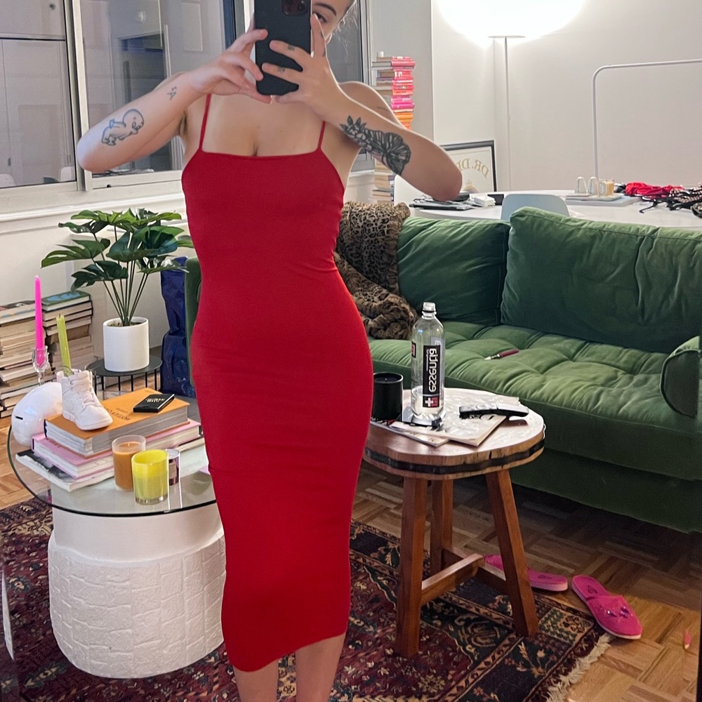 RED BODYCON DRESS